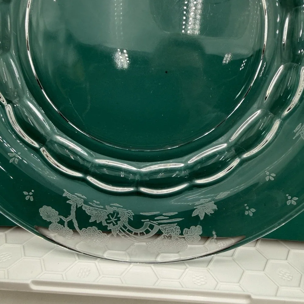 Fostoria 'Willow' Clear Etched Glass Luncheon Salad Plates - 7.5